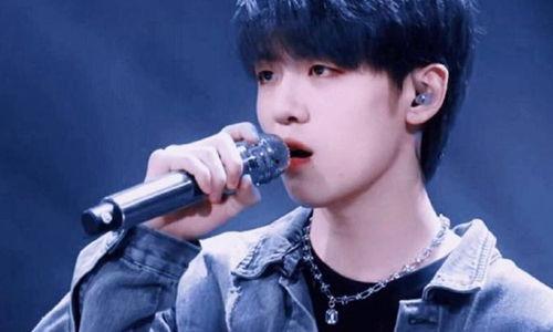 小魏被前女友爆料视频,真相背后引人深思